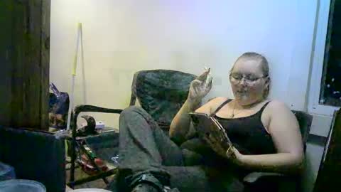 kittenkayla26 online show from 10-09-25, 07:01