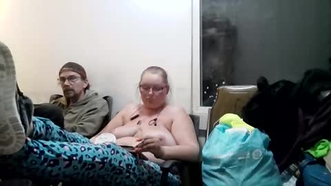 kittenkayla26 online show from 10-31-25, 02:23