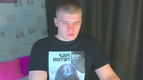 Snapshot of kittenmur chatting on 10-15-25, 08:53 Vlad online show from 10-15-25, 08:53