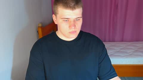 Snapshot of kittenmur chatting on 04-27-26, 03:10 Vlad online show from 04-27-26, 03:10