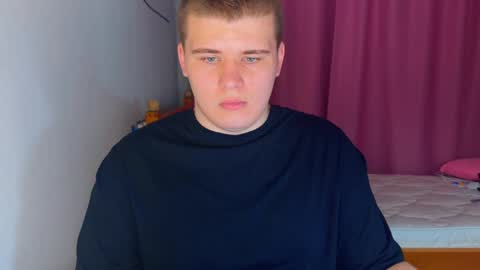 Snapshot of kittenmur chatting on 05-09-26, 08:47 Vlad online show from 05-09-26, 08:47