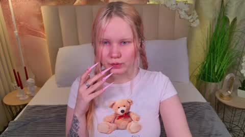 kittenxoann online show from 04-10-26, 05:39