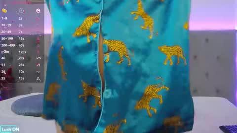 Snapshot of kittiexmoon chatting on 09-13-25, 04:34 Kittie online show from 09-13-25, 04:34