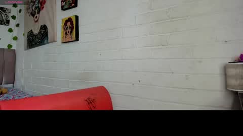 Snapshot of kitty__black__ chatting on 04-27-26, 09:35 KITTY online show from 04-27-26, 09:35