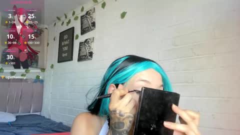 Snapshot of kitty__black__ chatting on 05-19-26, 10:05 KITTY online show from 05-19-26, 10:05