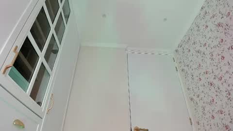 Snapshot of kitty__sophie chatting on 06-25-26, 07:07 sophie online show from 06-25-26, 07:07