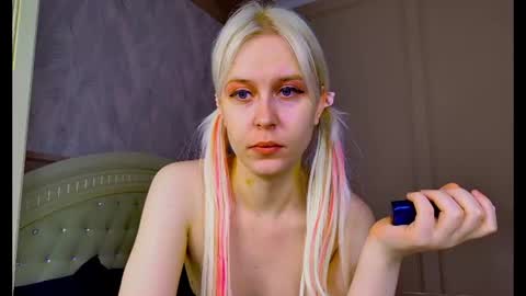 Evelyn online show from 06-17-26, 07:44