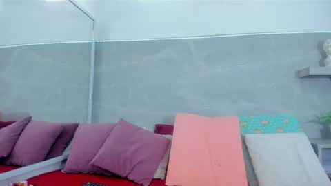 Kitty Dream01 online show from 04-20-26, 07:37