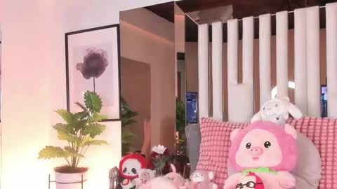 kitty online show from 12-14-25, 09:08