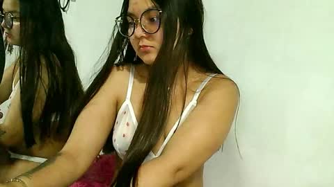 kitty_g3 online show from 12-02-25, 03:34