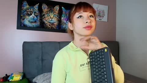 Snapshot of kitty_ganng chatting on 05-11-26, 11:24 Kitty online show from 05-11-26, 11:24