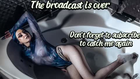 Snapshot of kitty_goth chatting on 12-07-24, 09:33 Hey Im Ellie if you like me and like my show give me a thumbs up hehe online show from 12-07-24, 09:33