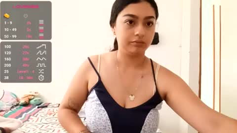 Snapshot of kitty_hottt_ chatting on 07-08-26, 08:24 giss online show from 07-08-26, 08:24