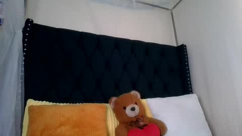 Snapshot of kitty_kerry chatting on 07-08-26, 01:59 kitty_kerry online show from 07-08-26, 01:59