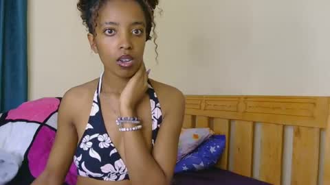 Snapshot of kitty_piee chatting on 06-18-26, 09:47 sugar plum online show from 06-18-26, 09:47