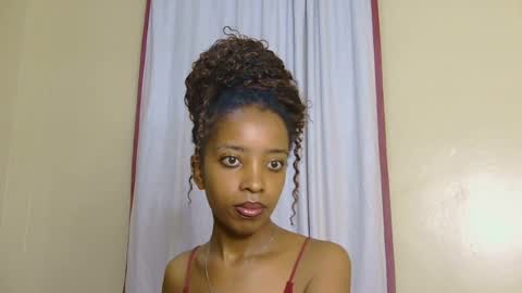 Snapshot of kitty_piee chatting on 06-26-26, 12:15 sugar plum online show from 06-26-26, 12:15