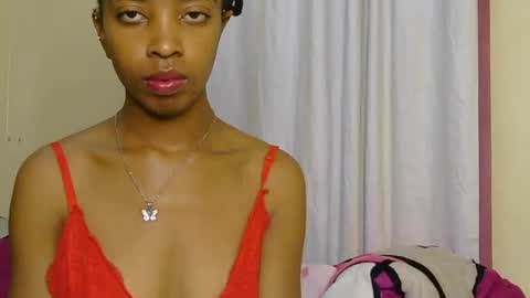 Snapshot of kitty_piee chatting on 07-22-26, 12:13 sugar plum online show from 07-22-26, 12:13