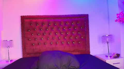Kitty  online show from 10-19-25, 03:01