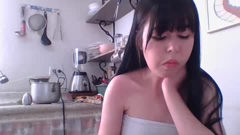 kitty_small69 online show from 12-13-25, 07:53