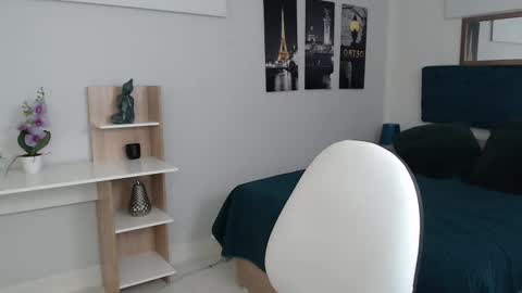 kitty online show from 02-11-26, 06:57