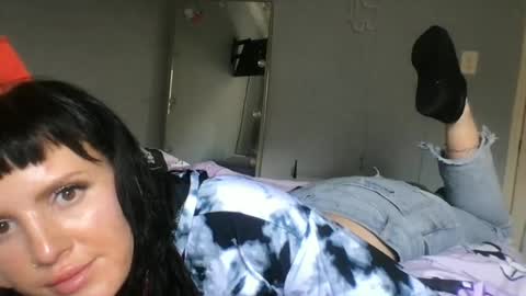 Snapshot of kittycatkendra chatting on 06-17-26, 04:30 kittycatkendra online show from 06-17-26, 04:30