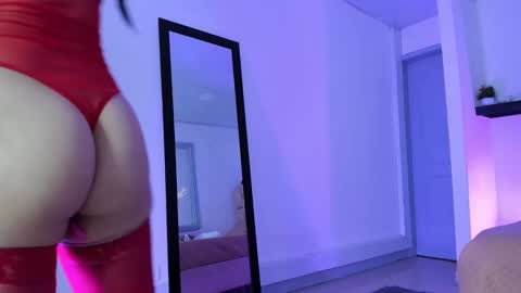 Snapshot of kittycute_cg chatting on 12-13-24, 08:47 Jenn online show from 12-13-24, 08:47