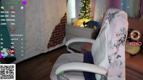 Snapshot of kittygrey chatting on 12-20-24, 08:01 Samantha Grey online show from 12-20-24, 08:01