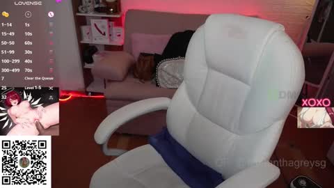 Snapshot of kittygrey chatting on 09-16-25, 12:28 Samantha Grey online show from 09-16-25, 12:28