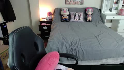 Isabel online show from 03-13-26, 12:06