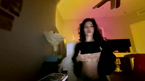 isabelle online show from 04-20-26, 07:00