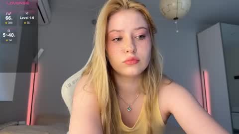 Snapshot of kittyloffe chatting on 06-02-26, 03:52 Monika online show from 06-02-26, 03:52