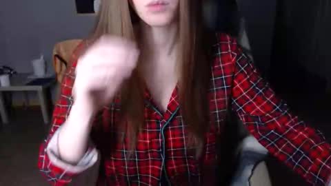 KittyloveMoon online show from 04-27-26, 08:51