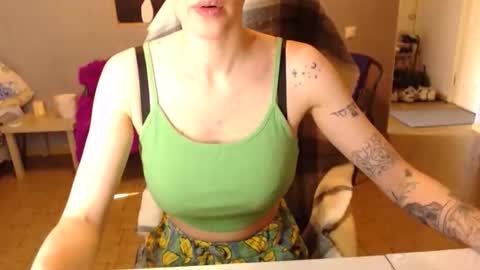 KittyloveMoon online show from 05-06-26, 12:21