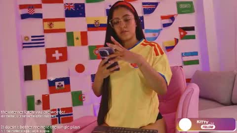 Snapshot of kittymyers_ chatting on 06-17-26, 02:40 kittymyers_ online show from 06-17-26, 02:40