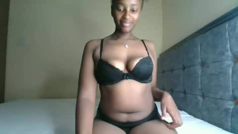 Snapshot of kittypettite chatting on 09-09-25, 03:44 Kittypettite online show from 09-09-25, 03:44