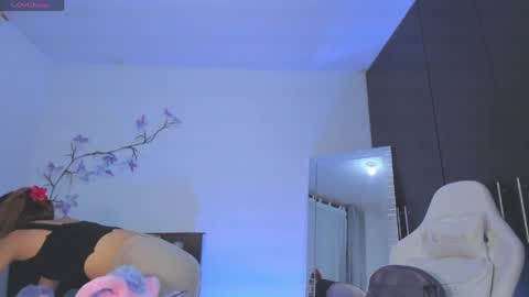 Snapshot of kittyrush_ chatting on 05-08-26, 11:32 kitty online show from 05-08-26, 11:32