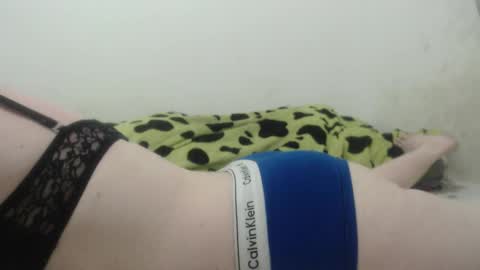 kittywhiteass online show from 02-01-25, 07:57