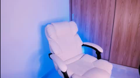 Little piece of fruit online show from 03-08-26, 02:04