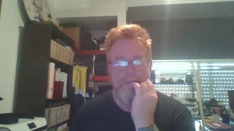 kiwi_boss61 online show from 01-02-25, 12:45