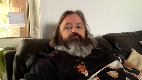 Snapshot of kiwiabroad2620 chatting on 12-22-25, 01:24 Kiwiabroad online show from 12-22-25, 01:24