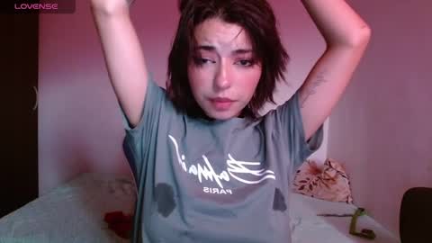 kiyu online show from 01-01-25, 10:13