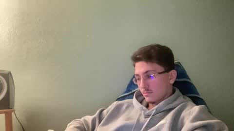 Snapshot of kj_lindo chatting on 12-14-24, 06:46 kj_lindo online show from 12-14-24, 06:46