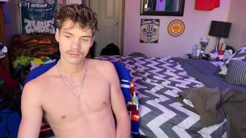 Kyle online show from 12-30-24, 05:34