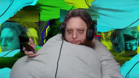 Snapshot of kjrac chatting on 12-14-25, 09:14 Elliot online show from 12-14-25, 09:14