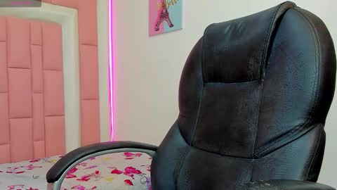 Klaret online show from 12-15-25, 08:02