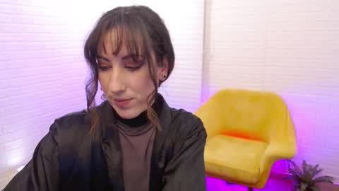 Klarissa online show from 09-26-25, 05:33