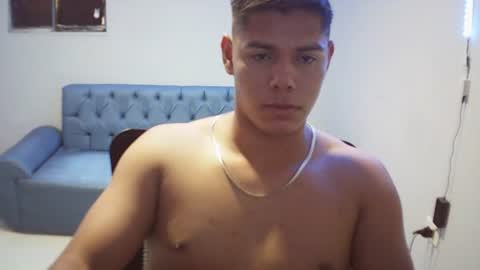 Snapshot of klars_mood chatting on 06-20-26, 01:25 klars online show from 06-20-26, 01:25