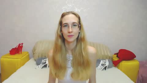 Klary online show from 12-04-24, 08:34