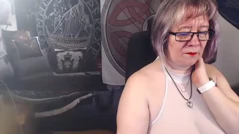 Michelle online show from 02-12-26, 07:36