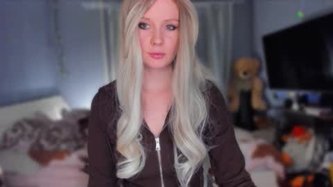 Klementinafanslyklementina6661 online show from 02-15-26, 08:38